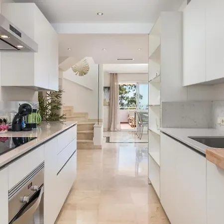 Apartment Alquiler De Atico En Milla De Oro Marbella